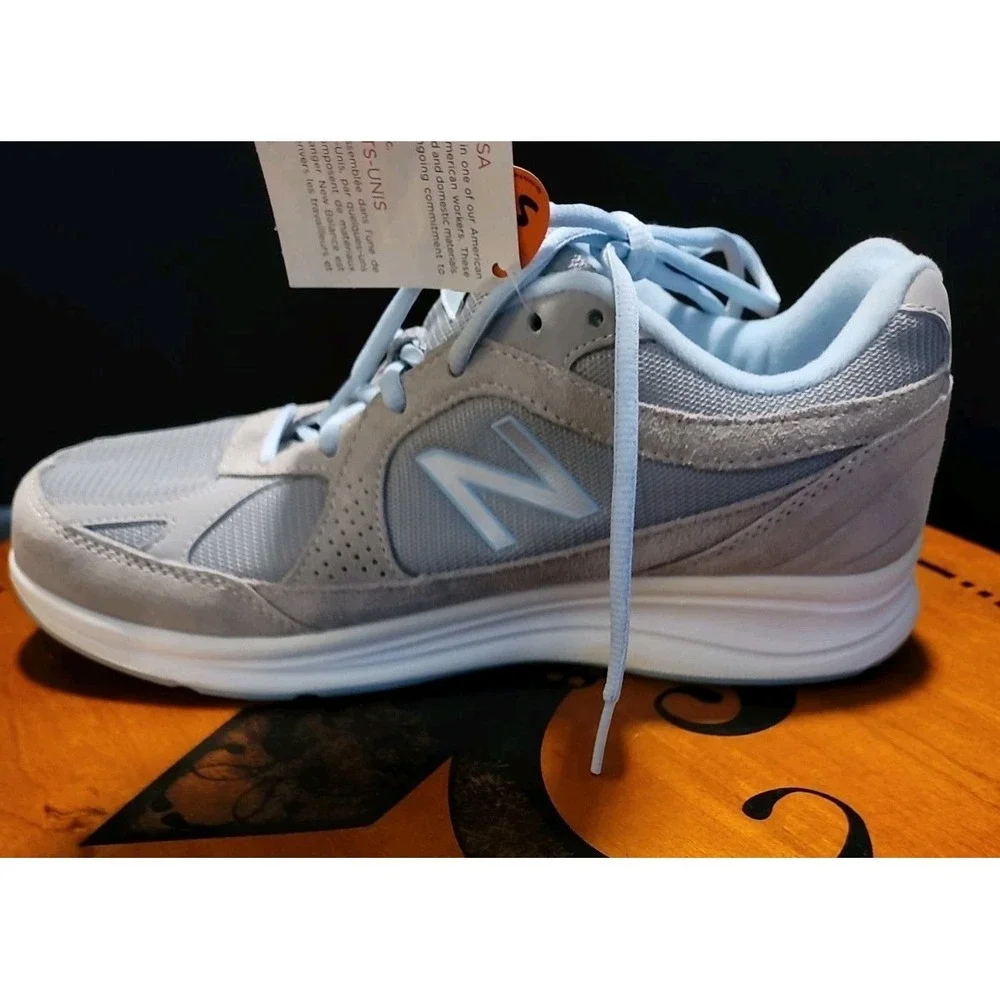 new balance 877 V1 womens Walking shoes Size 9.5
